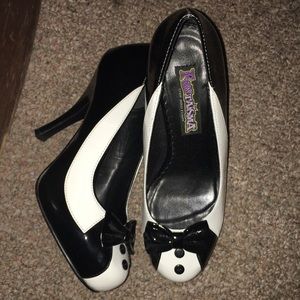 Tuxedo heels